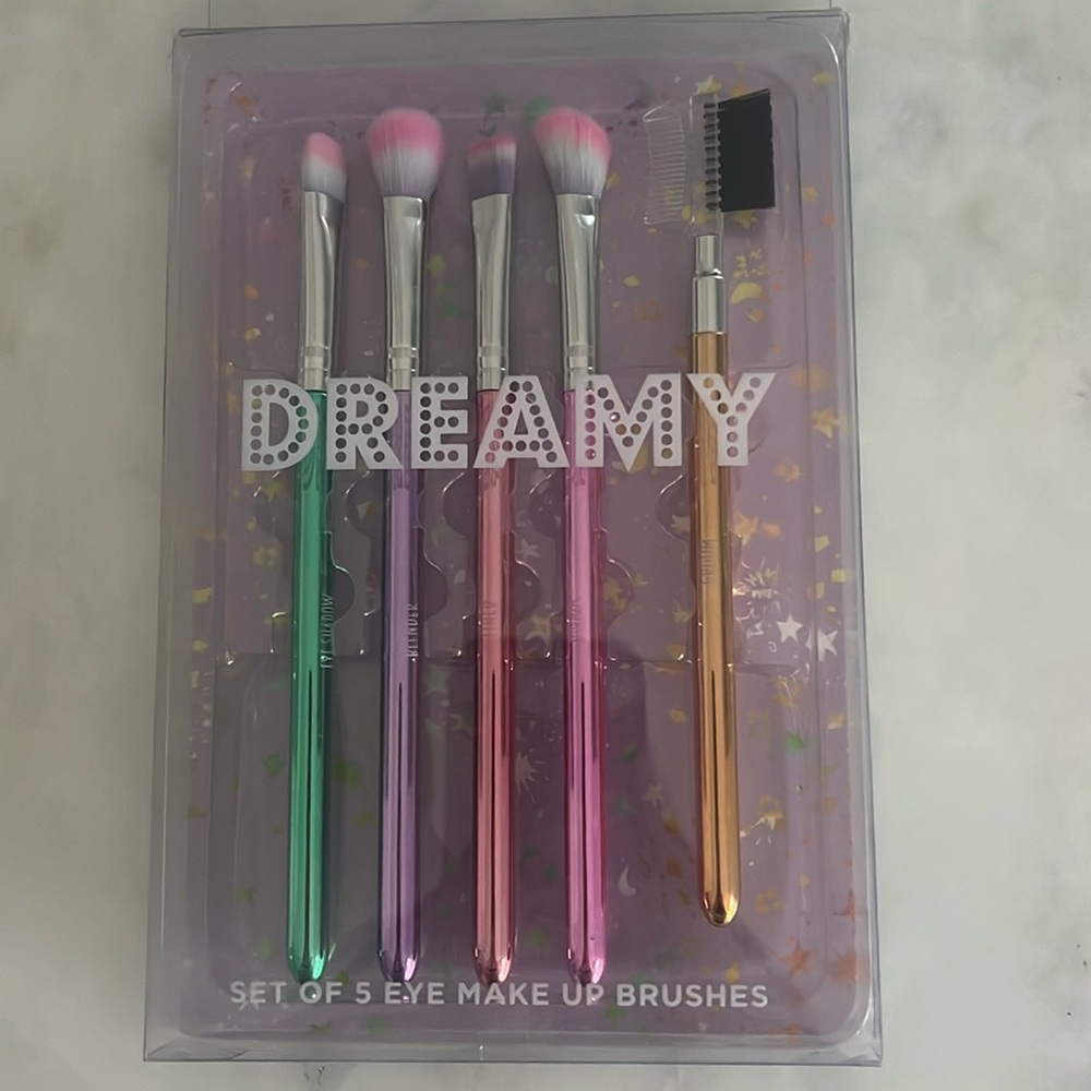 DREAMY set of “5” eye make up brushes